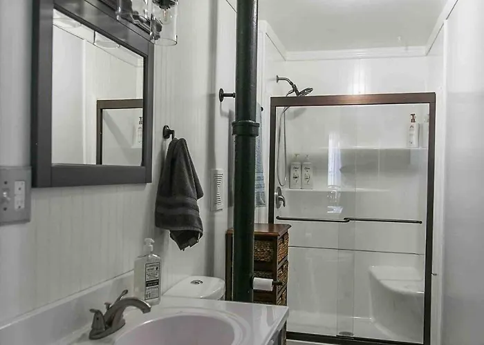 Paradise By The Park - 3 Bd And 1 Ba Family Getaway