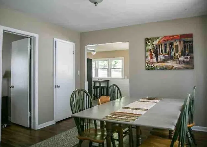 Holiday home Paradise By The Park - 3 Bd And 1 Ba Family Getaway Springfield